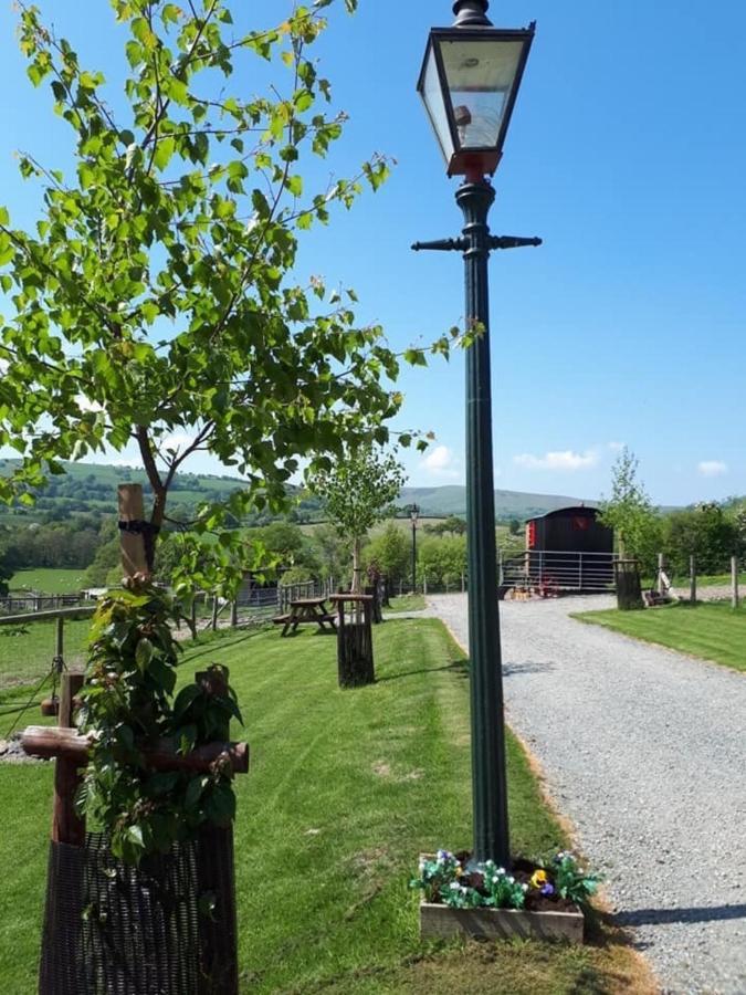 Ruby Shepherds Hut Sleeps 4 Rhayader Extérieur photo